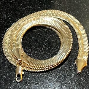 Gorgeous 9mm Serpentine Chain